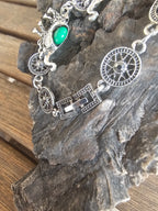 Pulsera Estilo Étnico con Elefantes y Piedras Verdes