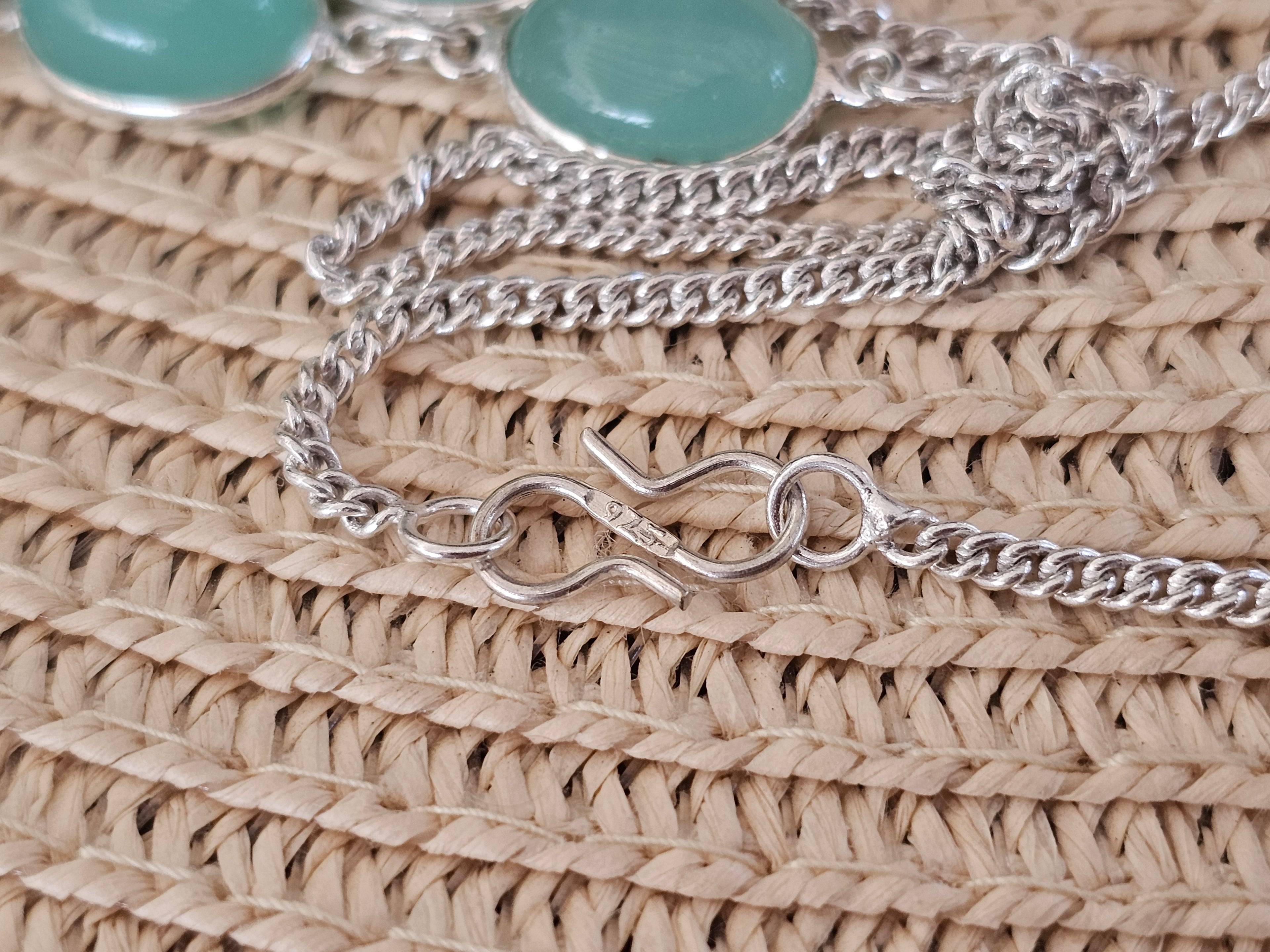 Conjuntos de collar y pendientes